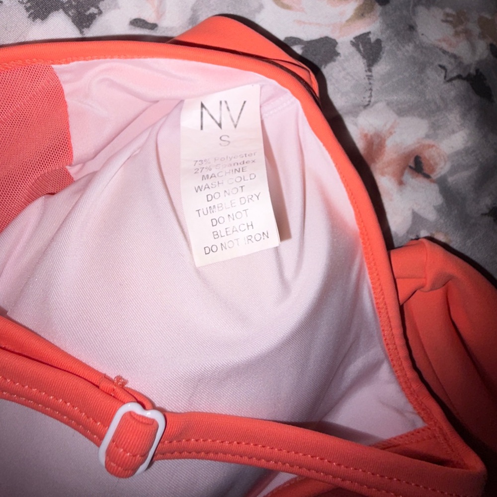 BodyNV Sherbet 3 Piece Coral Activewear Set Jacket, Sports Bar and Shorts Sz S - Picture 5 of 9